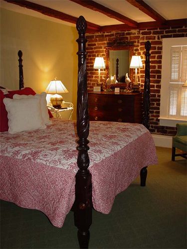 The Stephen Williams House Hotel Savannah